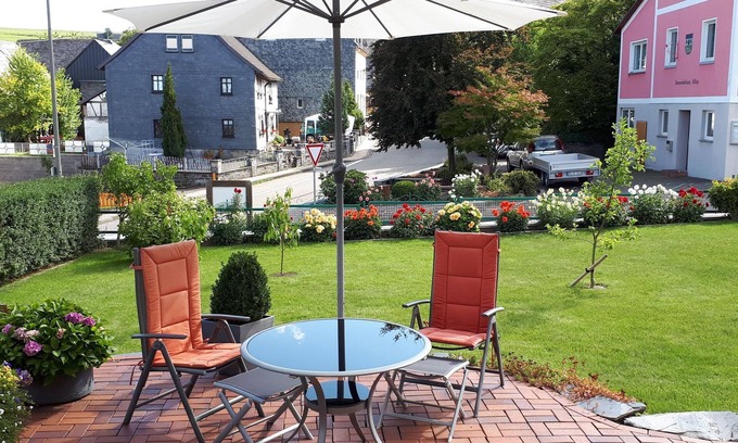 Altlay Apartment | Ocean View 2-Bed Apartment Leni - Perfect for Families