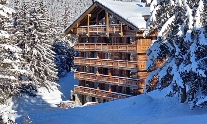 Courchevel Apartment | Inviting 2-Bedroom Apartment in Courchevel with Ski Access