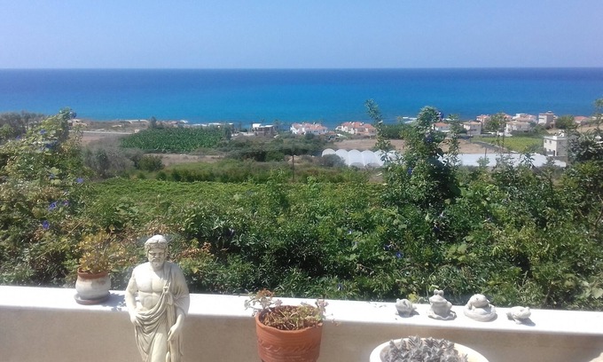 Kissonerga Villa | Oceanfront 2 Bed House with Breathtaking Sea Views