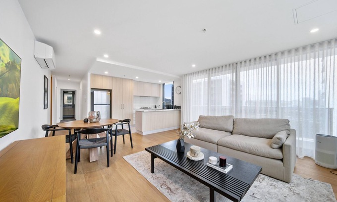 Phillip Apartment | 2-Bed Haven: Impeccable Interiors & Chic Amenities