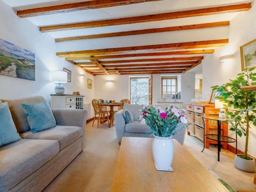 Ashford-in-the-Water House | Comfortable 2-Bed Retreat in Ashford In The Water