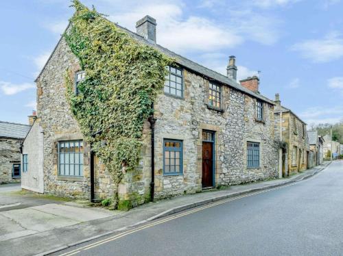 Bakewell House | 2-Bedroom Haven in Bakewell - Family & Pet Friendly Stay