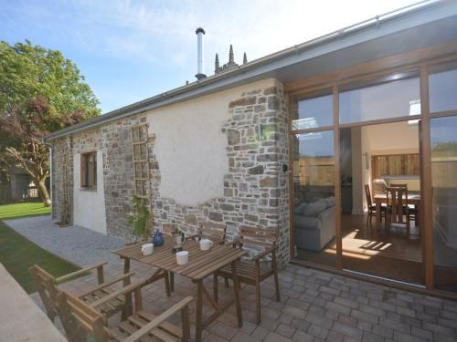 Bideford House | Family-Friendly 2-Bed Retreat in Bideford with Hot Tub