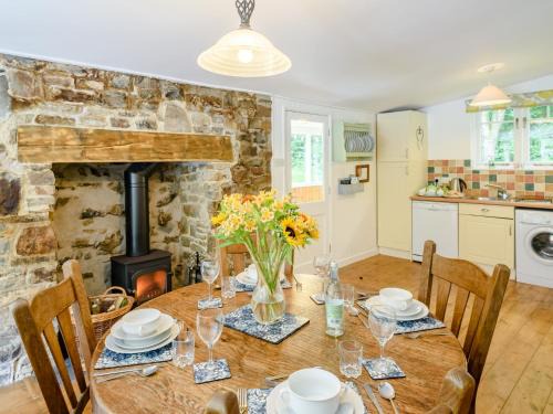 Bideford House | Family-Friendly 2 Bed Retreat in Bideford - Pet Welcome!