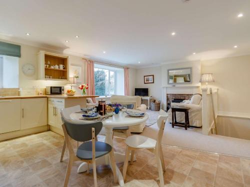Blair Drummond Apartment | Family-Friendly 2-Bed Retreat in Blair Drummond