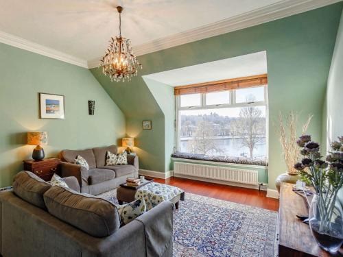 Inverness City Centre Apartment | Family-Friendly 2-Bed Retreat in Inverness - Rated 9.7/10