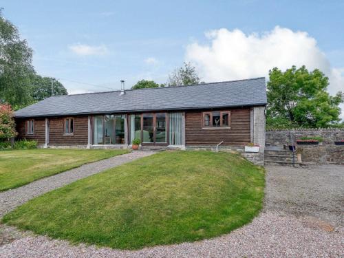 Kinnerton House | Cozy 2-Bed Retreat in Kinnerton, Pet & Child Friendly