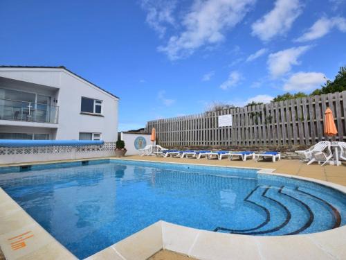 Mawgan Porth House | Family-Friendly 2-Bed Retreat in Mawgan Porth