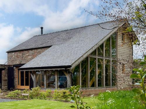 Penrith House | Family-Friendly 2-Bedroom Retreat in Penrith