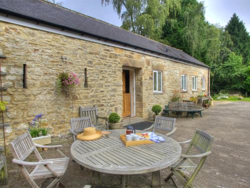Rowlands Gill House | Comfortable 2-Bed Retreat in Rowlands Gill for Families