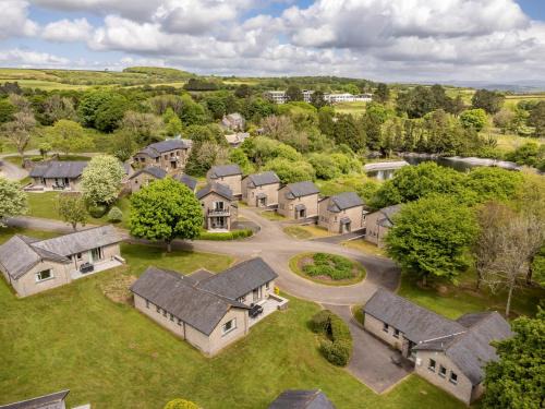 St Mellion House | Comfortable 2 Bed Accommodation in St. Mellion with Pool