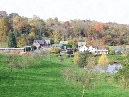 Upper Sapey House | Pet-Friendly 2 Bed Retreat in Worcester - Perfect for Families