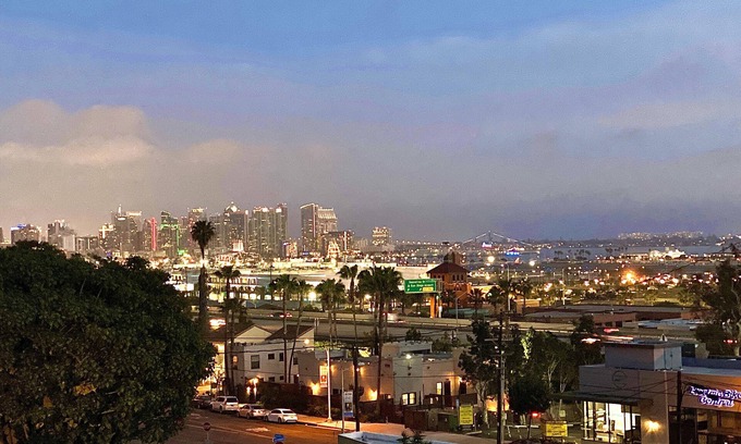 Mission Hills House | Modern 2-Bed Haven Near Airport with City Skyline Views