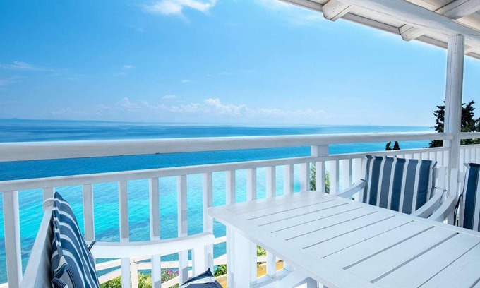 Xirokastello Apartment | 2 bed property with sea views, Vasilikos