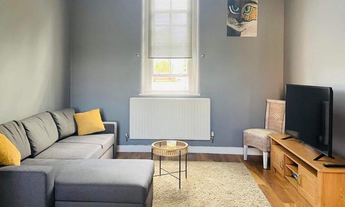 Wrexham Apartment | 2 Bed Self Contained Apartment Wrexham