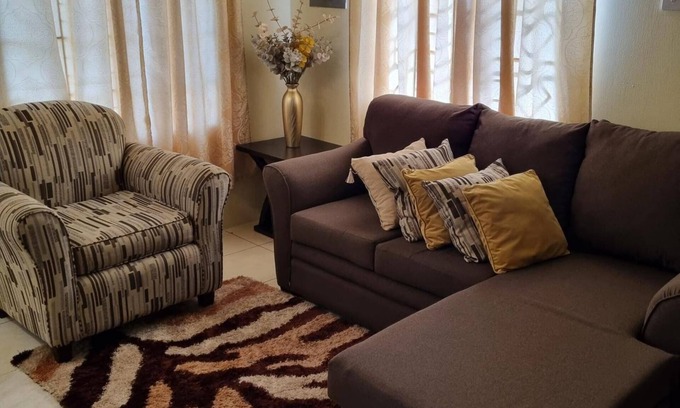 Caribbean Estates House | Stylish 2-Bed House with Kitchen in Portmore Community