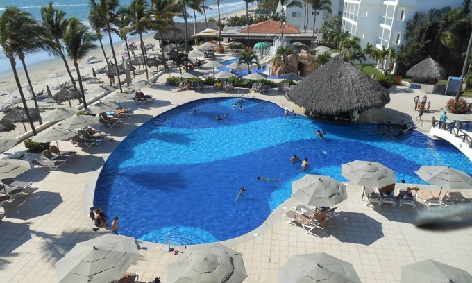 Nuevo Vallarta Resort | Family-Friendly 2 Bed Suite Steps from Beach with Ocean View