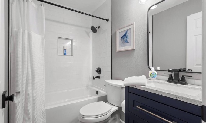 Northeast Pensacola House | Pet-Friendly 2 Bed Townhouse with Fenced Yard & Top Rating