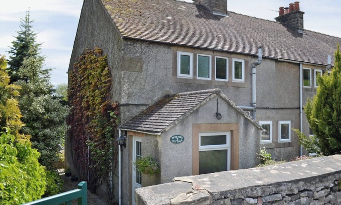 Youlgreave Cottage | Family-Friendly 2 Bedroom Getaway in Youlgreave