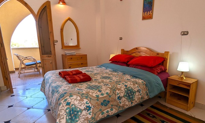 Dahab Apartment | 2-bedroom apartment in popular area of Eel Garden Dahab with WiFi, Balcony & AC