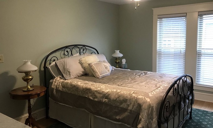 Elmira House | 2 Bedroom, 2.5 Bath newly renovated