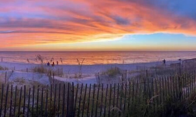 Port St. Joe House | Steps to the Beach: Pools, Ocean Views & Family-Friendly Stay