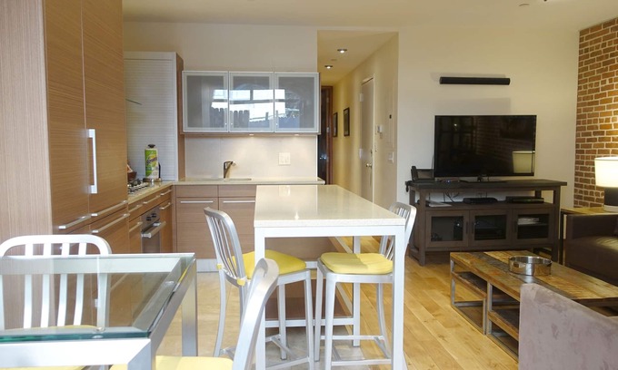 Upper West Side Apartment | Exceptional 2 Bedroom Apartment with Private Backyard