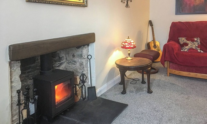 Whithorn Cottage | Prime 2-Bedroom Accommodation with Oceanfront Views
