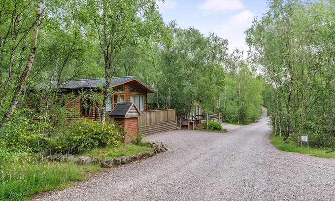 Freehay Ski Chalet | Comfortable 2-Bedroom Getaway in Freehay, Cheadle