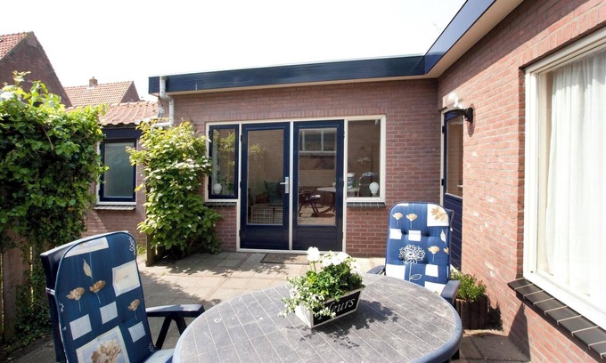 Egmond aan Zee House | Pet-Friendly 2 Bedroom Stay in Egmond aan Zee