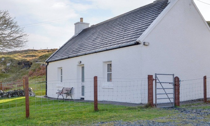 Colbost Cottage | Serene Isle of Skye Retreat with Oceanfront Views