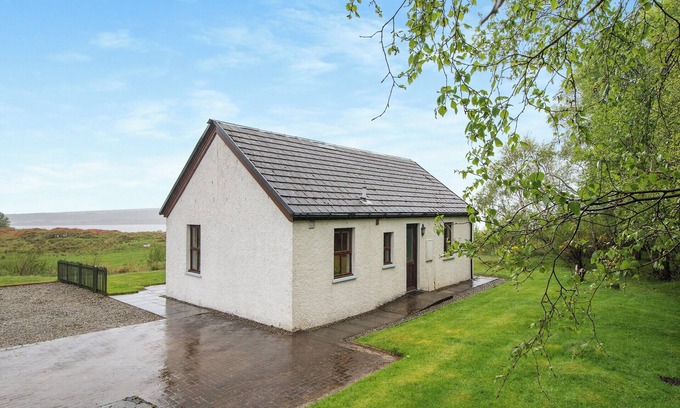 Lochgilphead Cottage | Cozy 2 Bedroom Retreat in Achnamara near Lochgilphead