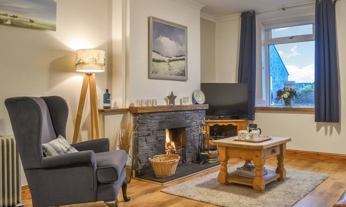 Frizington Cottage | Family-Friendly 2 Bedroom Accommodation in Frizington