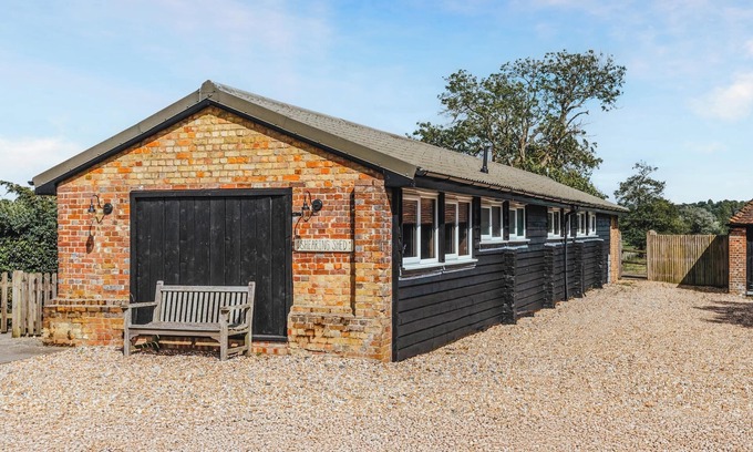Rye Foreign Cottage | Family-Friendly 2 Bedroom Retreat in Rye Foreign
