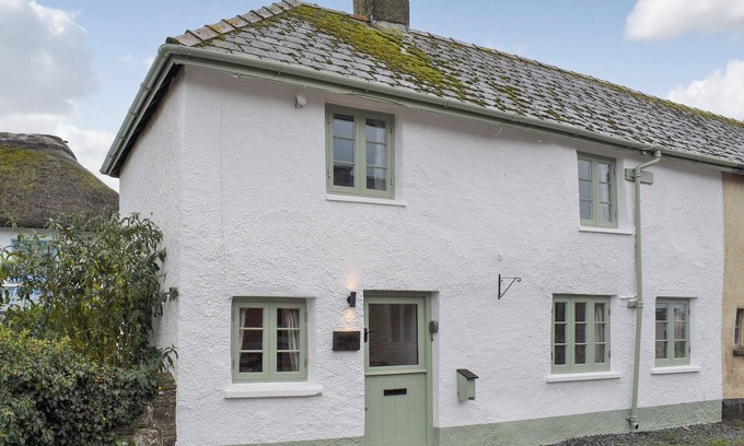 Worlington Cottage | Comfortable 2 Bedroom Stay in Puddington, Near Tiverton