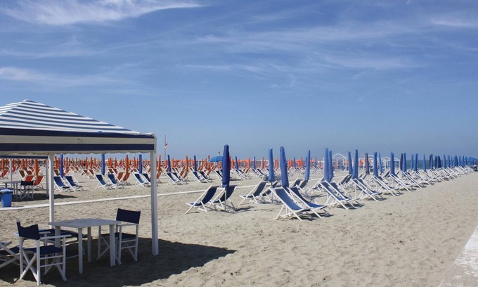 Camaiore House | Immaculate 2-Bedroom Retreat in Camaiore with Spa Access