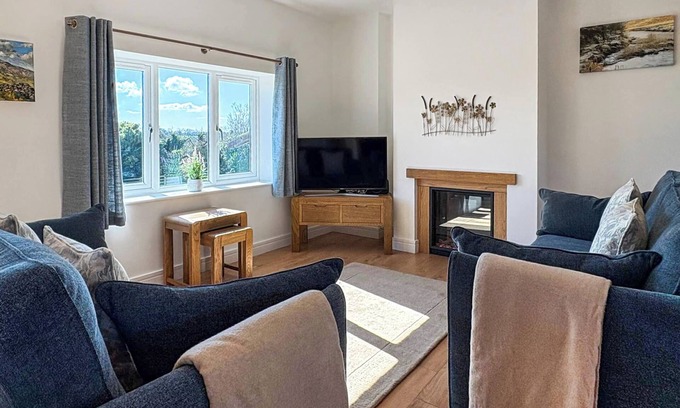 Ilfracombe Cottage | Pet-Friendly 2 Bedroom Retreat in Kentisbury Near Barnstaple
