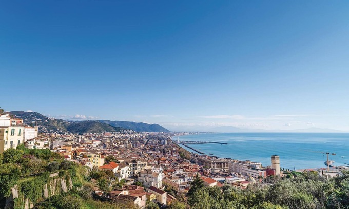 Salerno House | Inviting 2-Bedroom Accommodation in Salerno with Spa