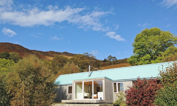 Acharacle Cottage | Unforgettable 2 Bedroom Stay in Laga with Ocean Views
