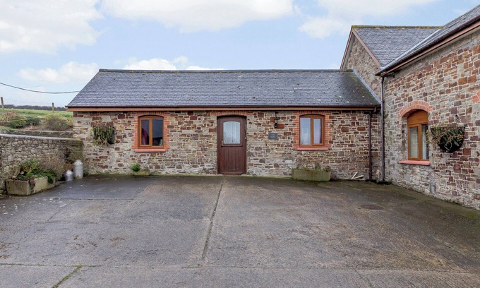 Westleigh Cottage | Cozy 2 Bedroom Accommodation with Ocean Views in Bideford