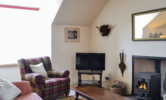 Kirkbean Cottage | Comfortable 2 Bedroom Stay in Dumfries with Ocean View