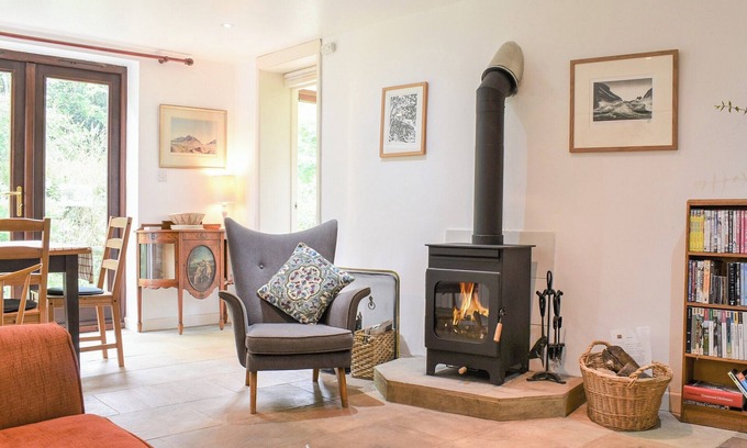 Hartland Cottage | Comfortable 2 Bedroom Accommodation with Ocean Views