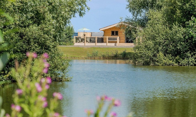 Skegness Cottage | Oceanfront 2-Bedroom Retreat in Croft Near Skegness