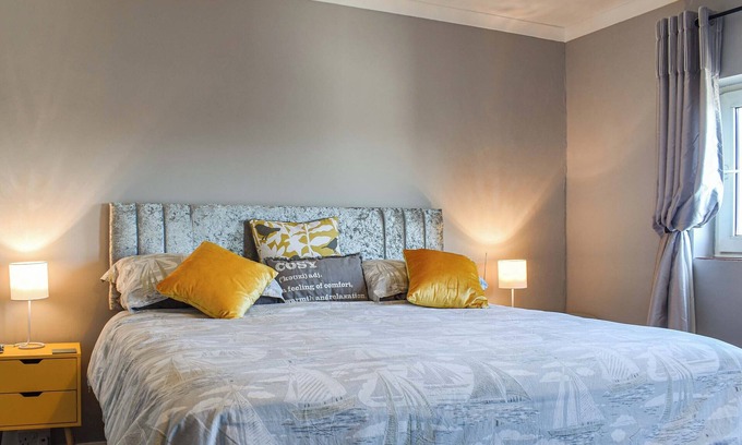Torpoint Cottage | Cozy Helen’s View Cottage with Oceanfront Serenity