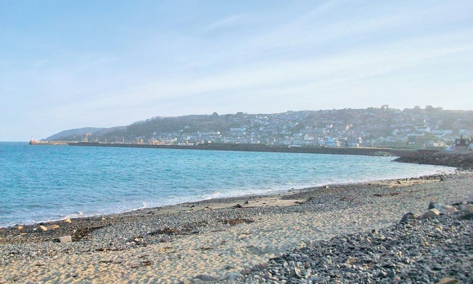 Newlyn Cottage | Oceanfront 2-Bedroom Retreat in Newlyn with Breakfast