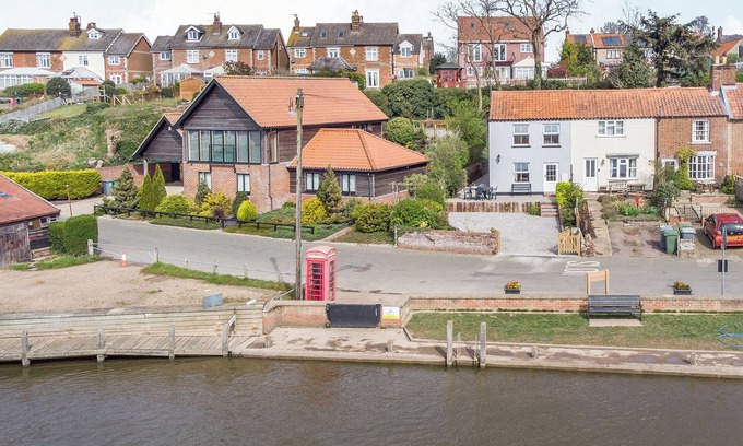 Reedham Cottage | 2 bedroom accommodation in Reedham
