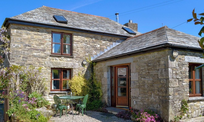 St Teath Cottage | Ideal 2 Bedroom Getaway in Tramagenna, Near Camelford