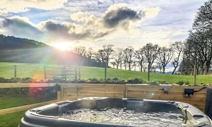 Crieff Cottage | 2 bedroom accommodation in Comrie, near Crieff