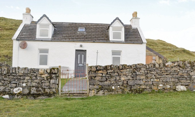 Staffin Cottage | Ideal 2 Bedroom Retreat in Staffin, Isle of Skye