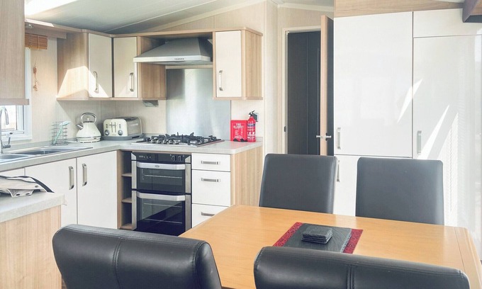 St George House | 2 bedroom accommodation in Towyn